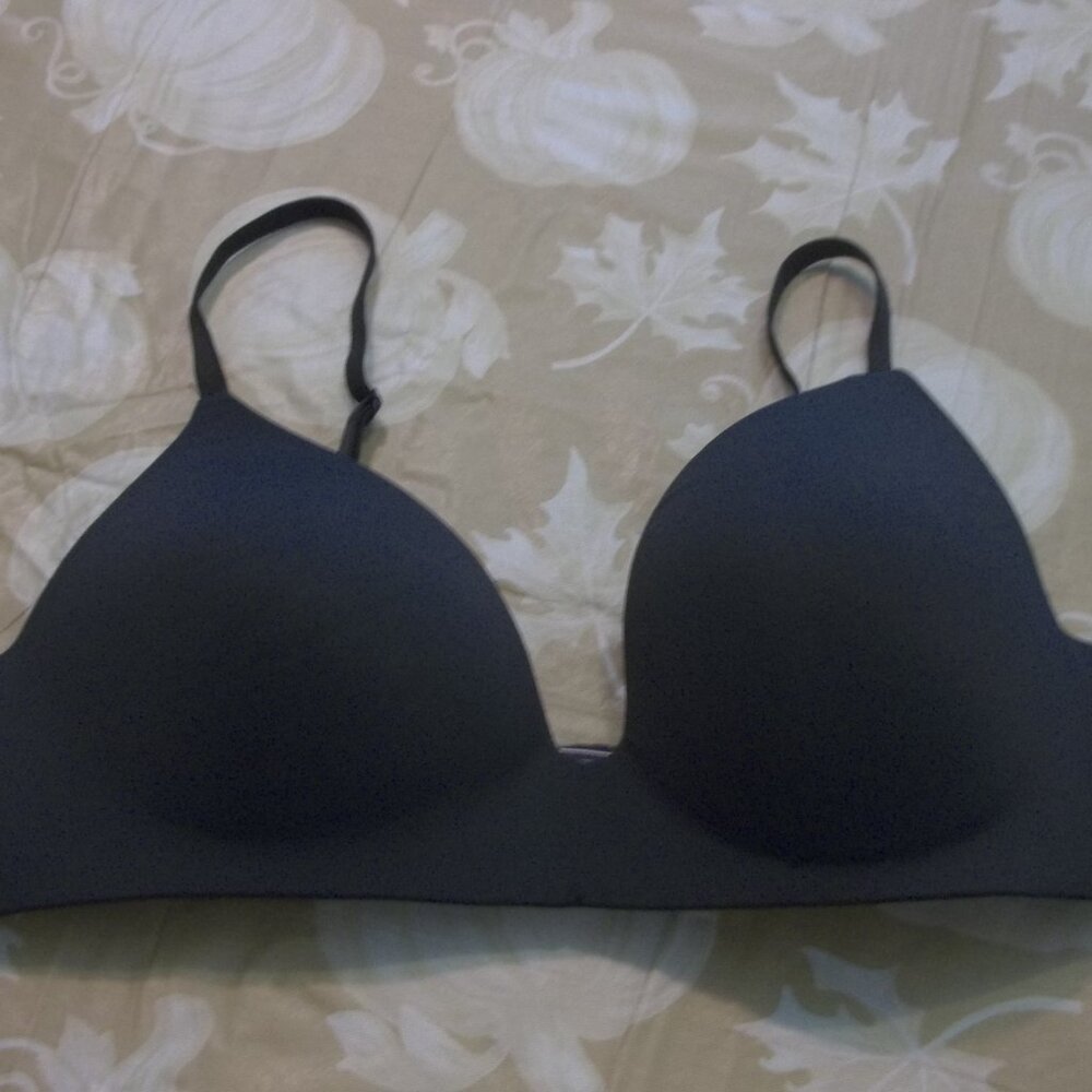 VICTORIA'S SECRET BRA SIZE 34C